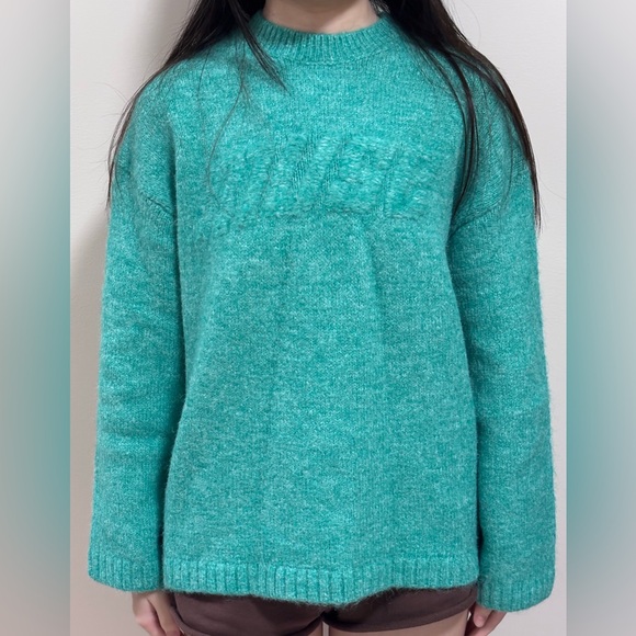 3 for$25 Green women sweater - Picture 5 of 6